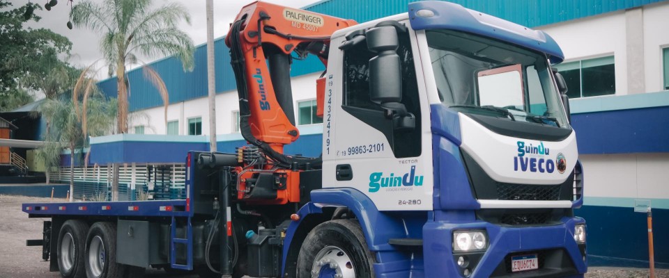 Caminhão Guindaste TKA 52700