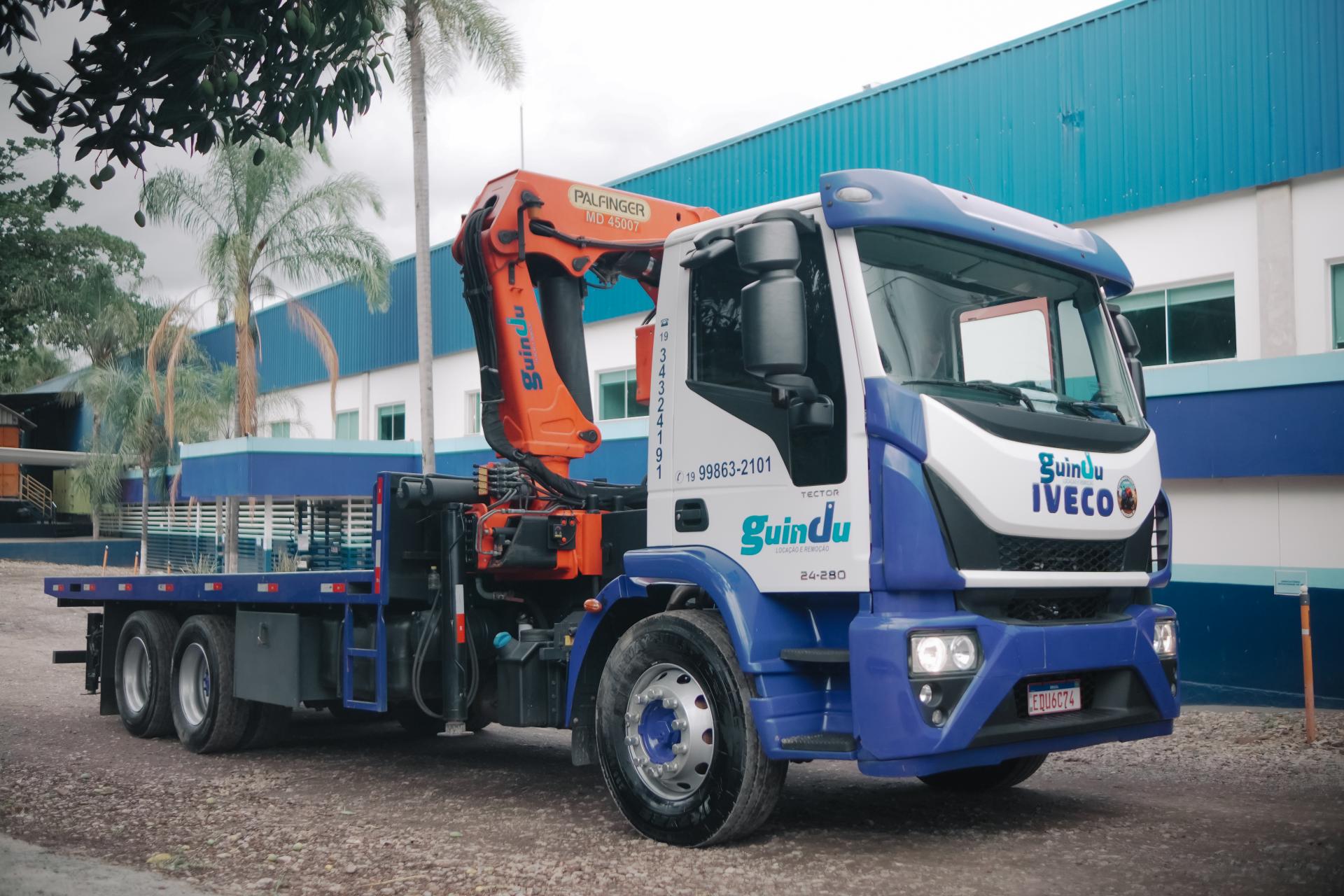 Caminhão Guindaste TKA 52700